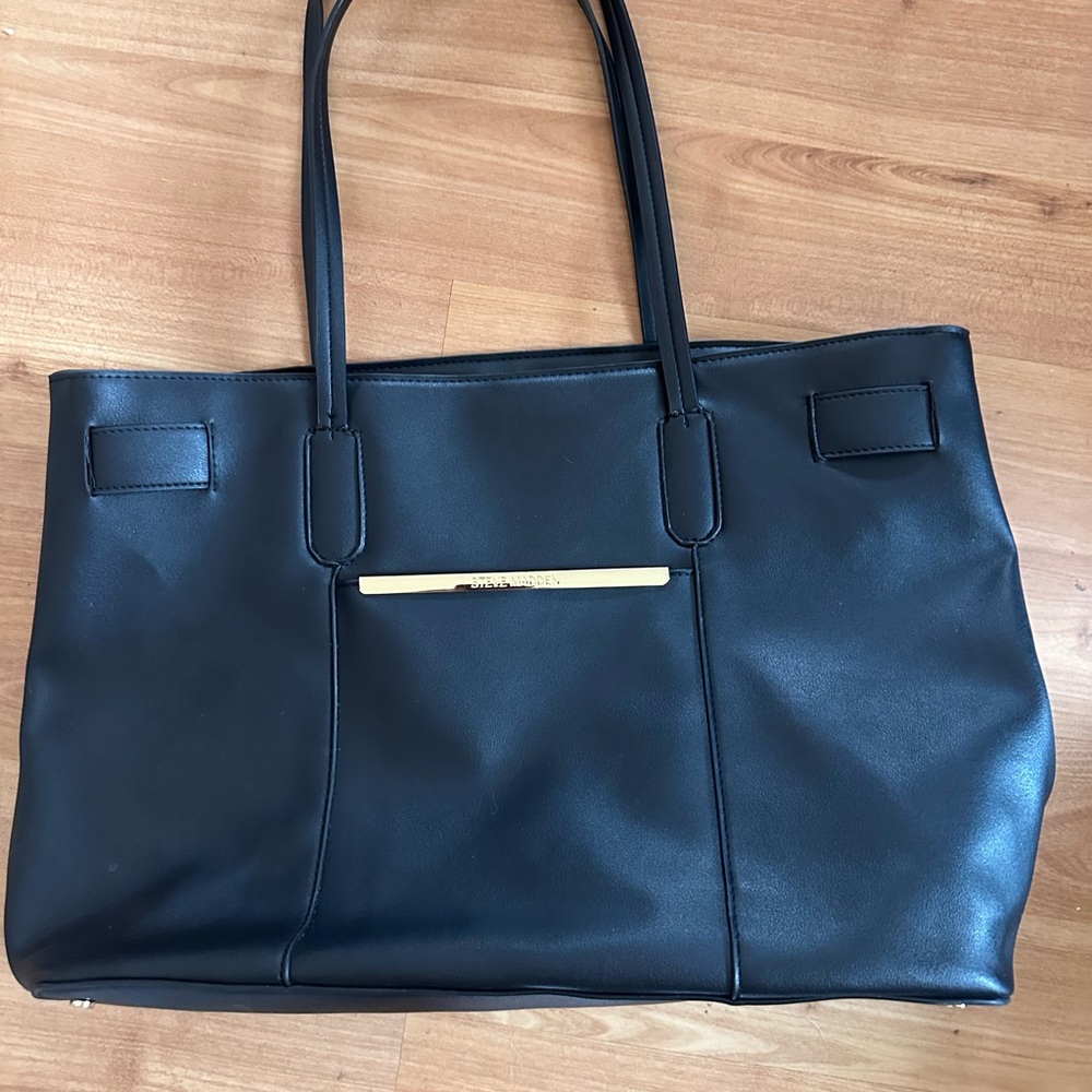 Steve Madden Black Tote with with Organizational insert